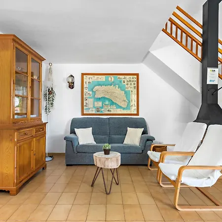 Вилла Calan Brut 51 Кала-эн-Бланес